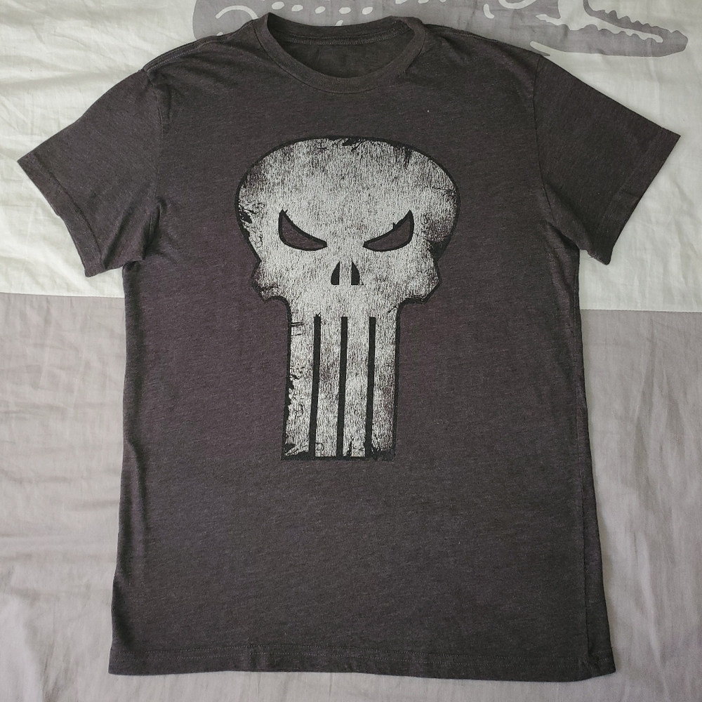 The Punisher T shirt Medium size